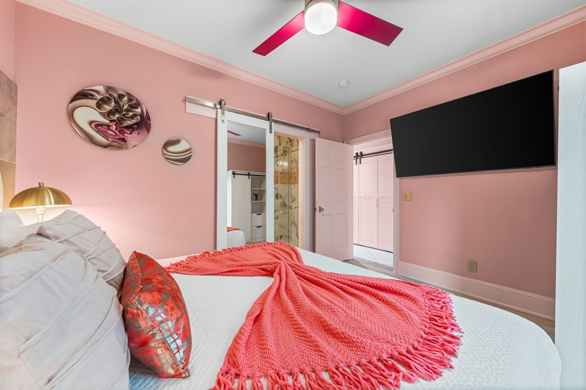 King Suite | First Floor