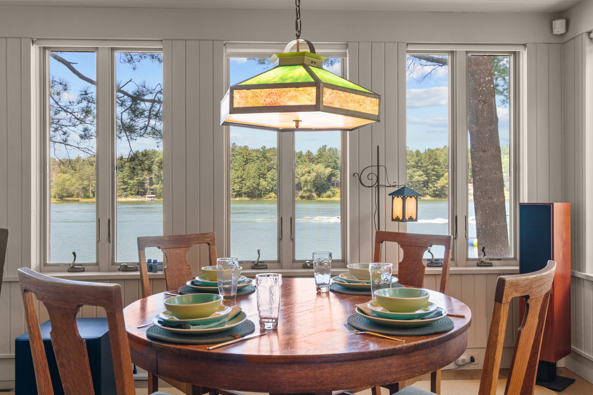 Gather around the table for good food, great conversation, and beautiful lake views right outside the window.