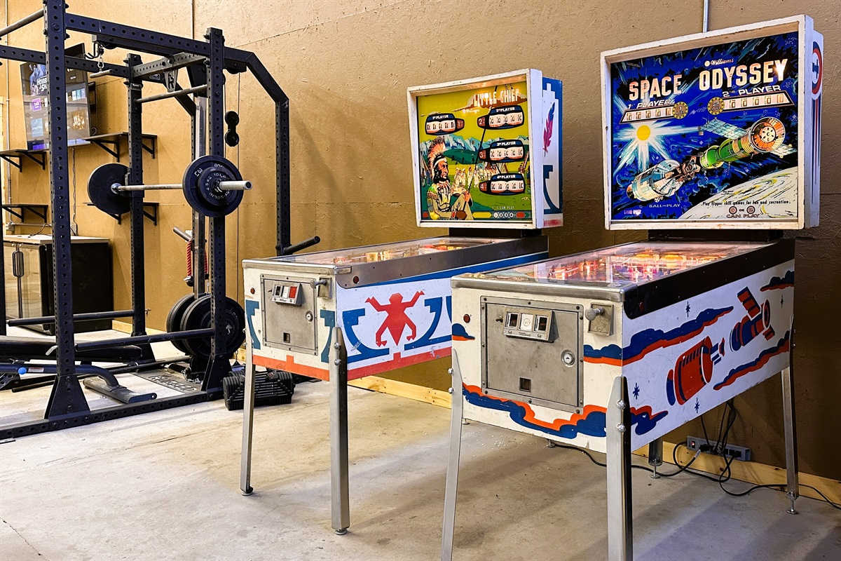 Free Play Pinball in the Barn! 