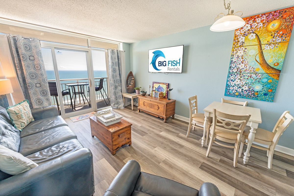 Amazing Living Room with Views of the Ocean 🌊☀️