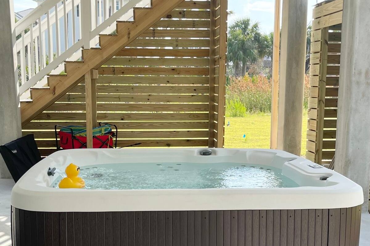 Relax and unwind in the brand-new hot tub, or take a refreshing dip in your private pool, your perfect coastal retreat awaits.