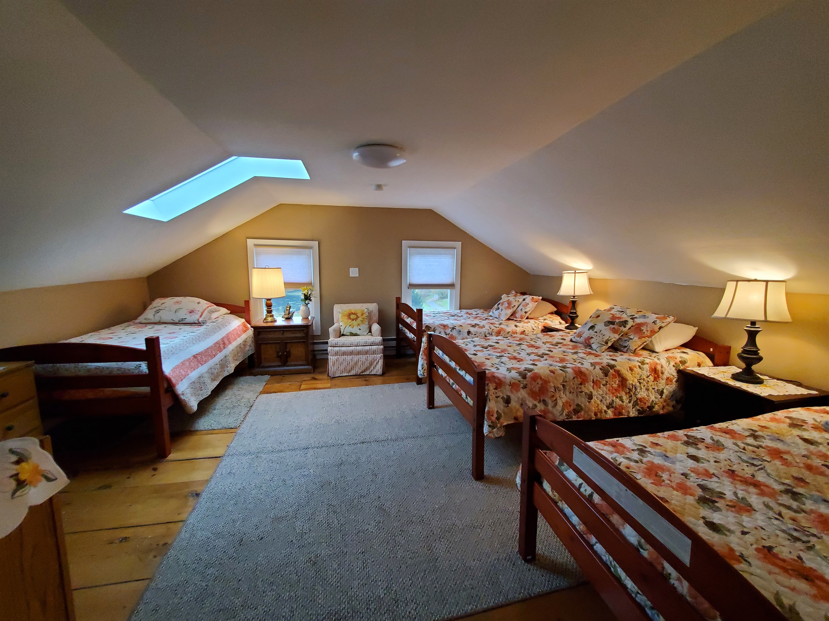 2nd floor bdrm w/ 4 twin beds