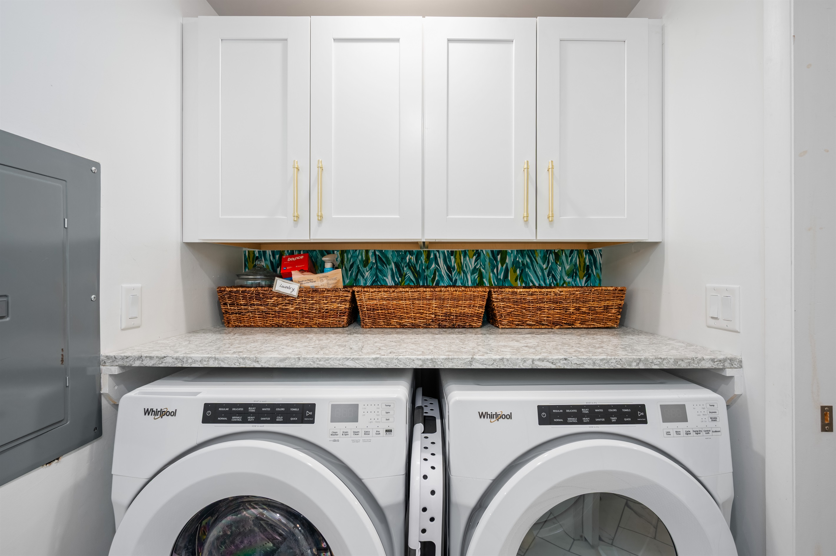 Fresh Laundry, Easy Stays