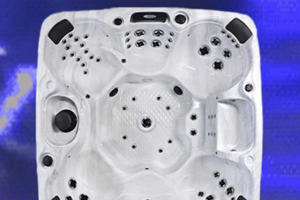 Soak and relax in the private hot tub with view over the monashee mountains

