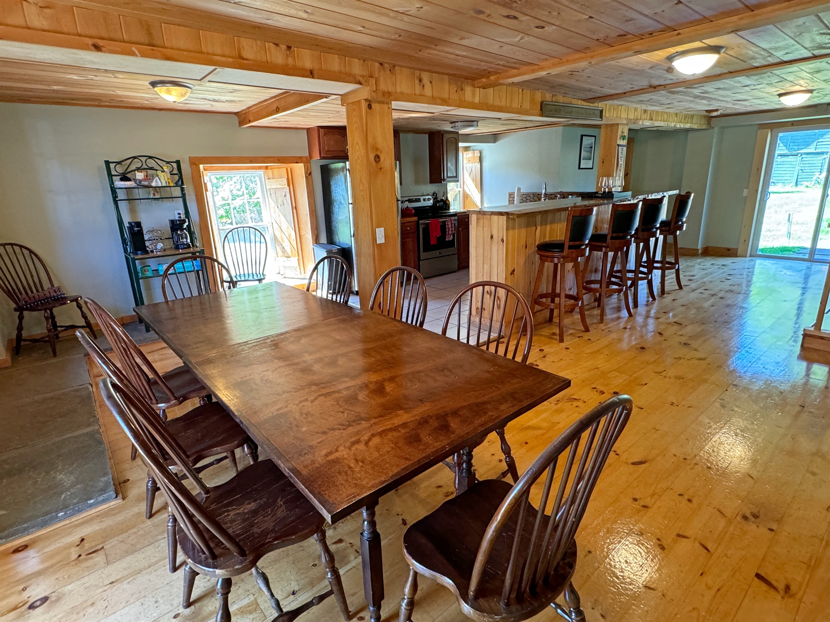 Kitchen/dining area with sliders to rear patio