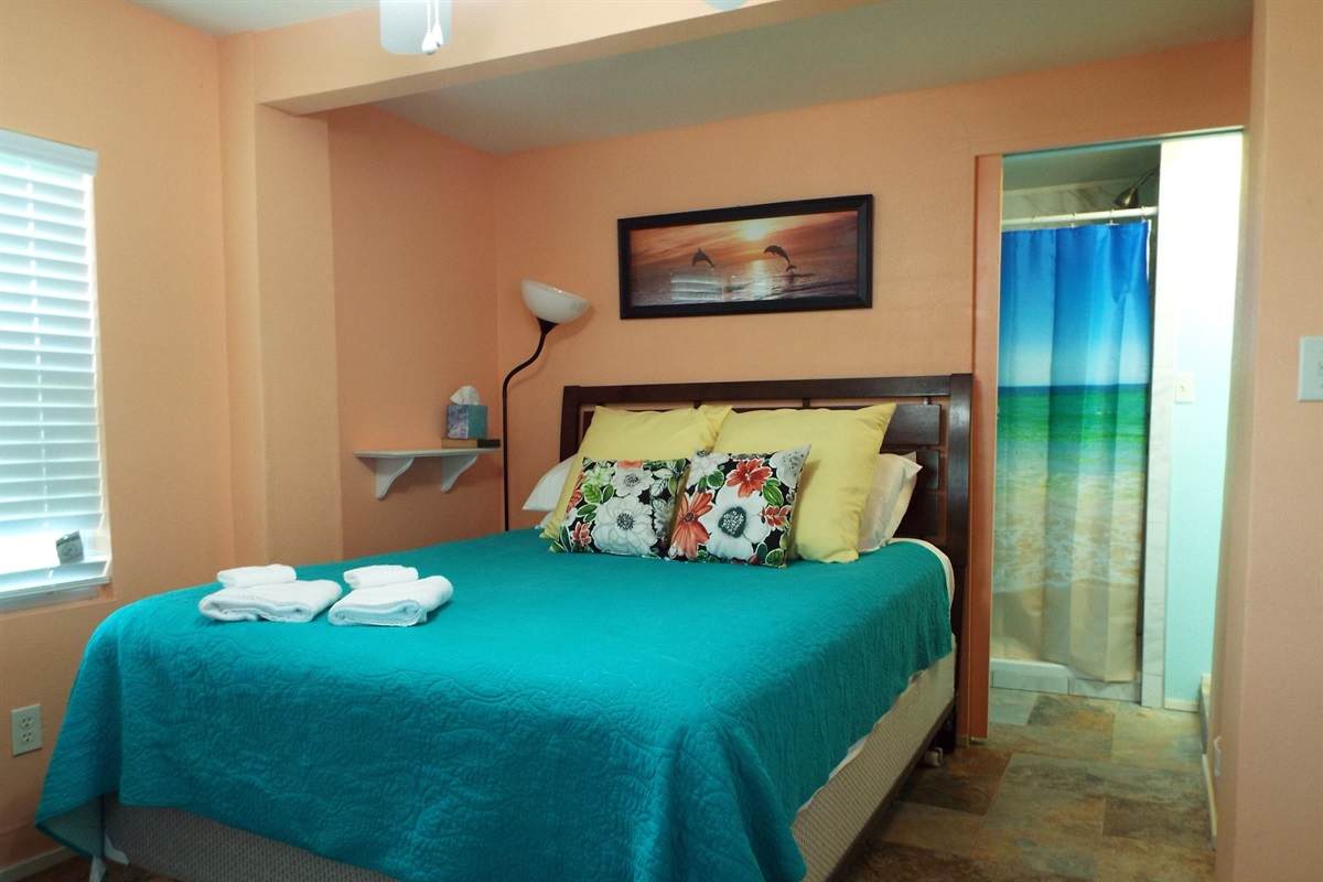Downstairs bedroom has separate entry