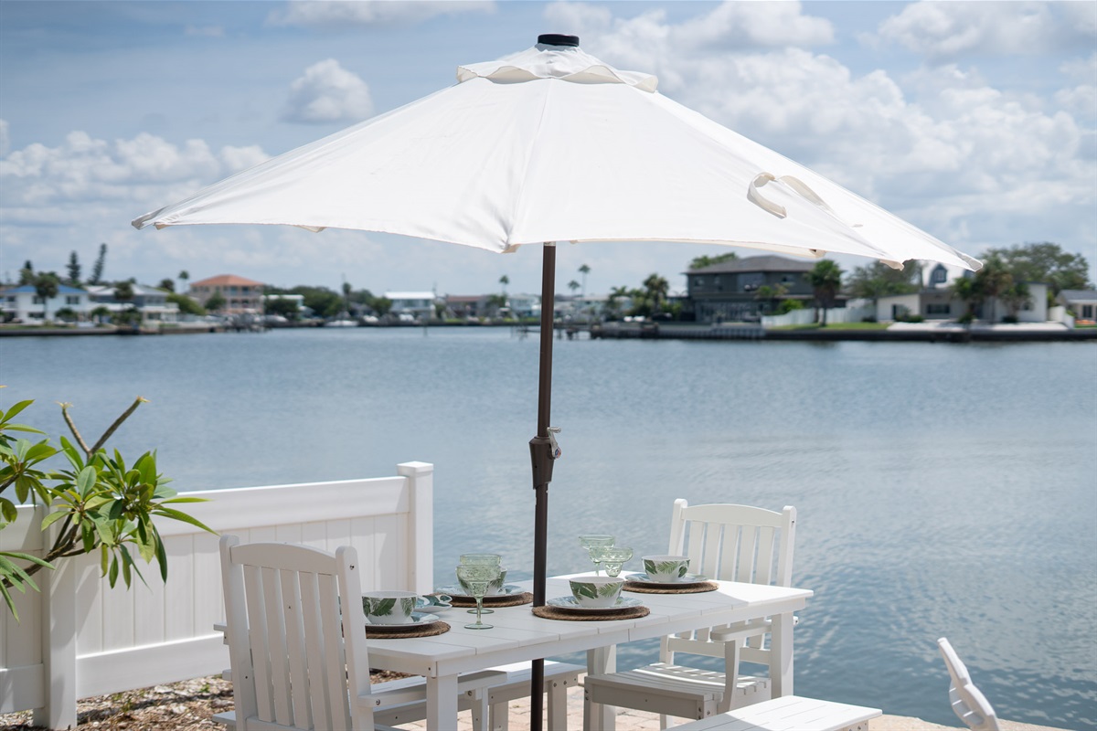 Enjoy seaside meals