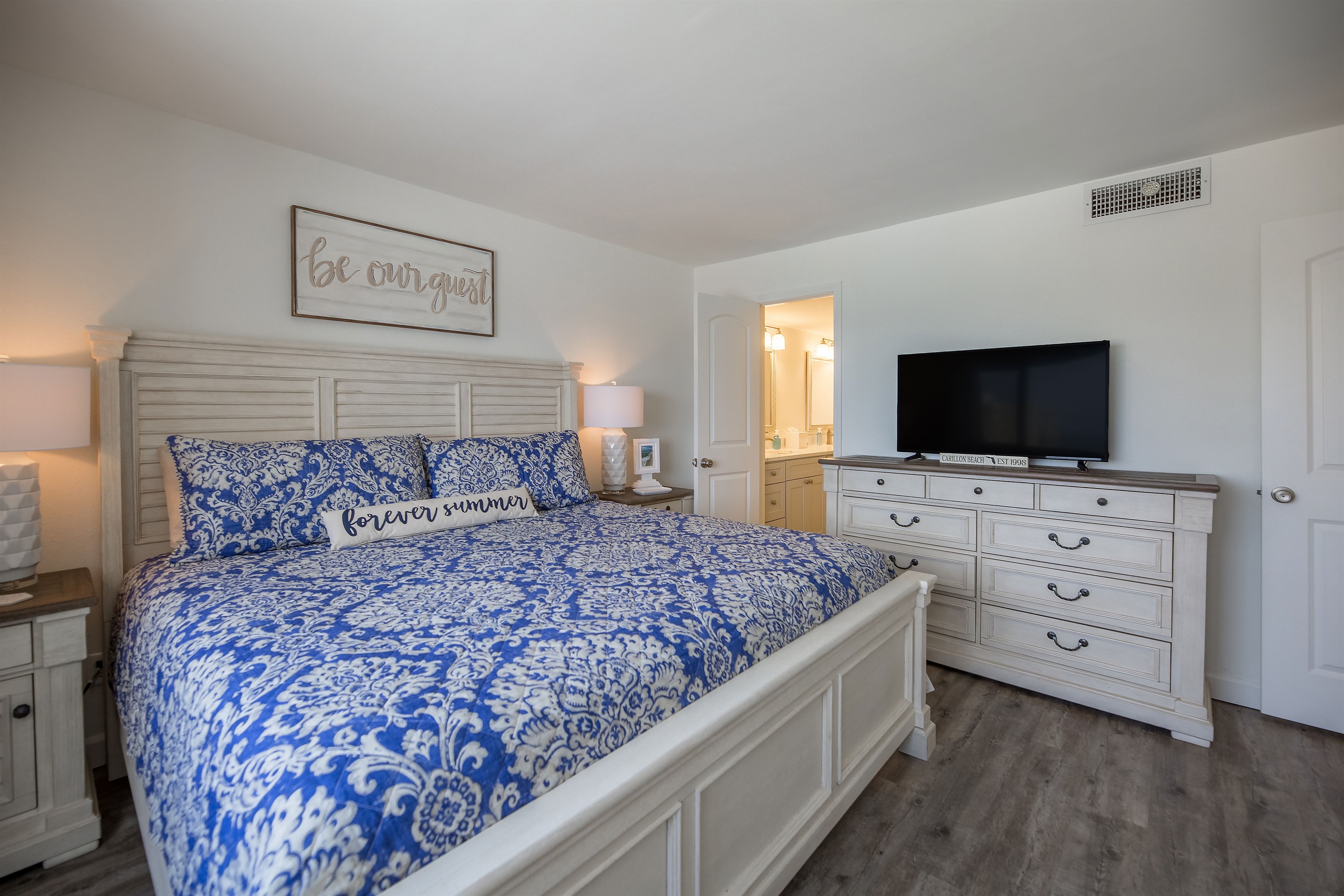 Master King Bed