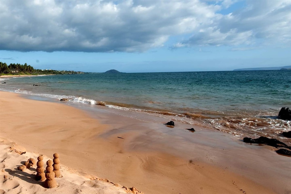 Beautiful Keawakapu Beach is a ten minute walk away