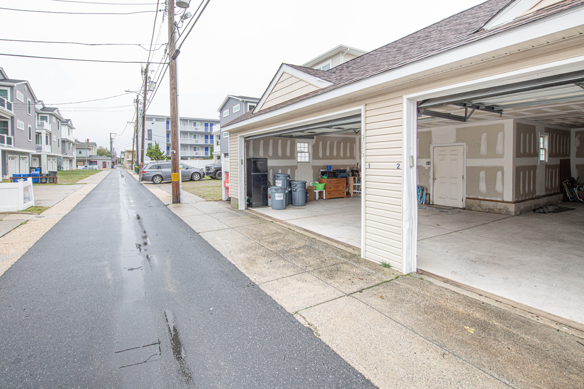 Exterior Alley