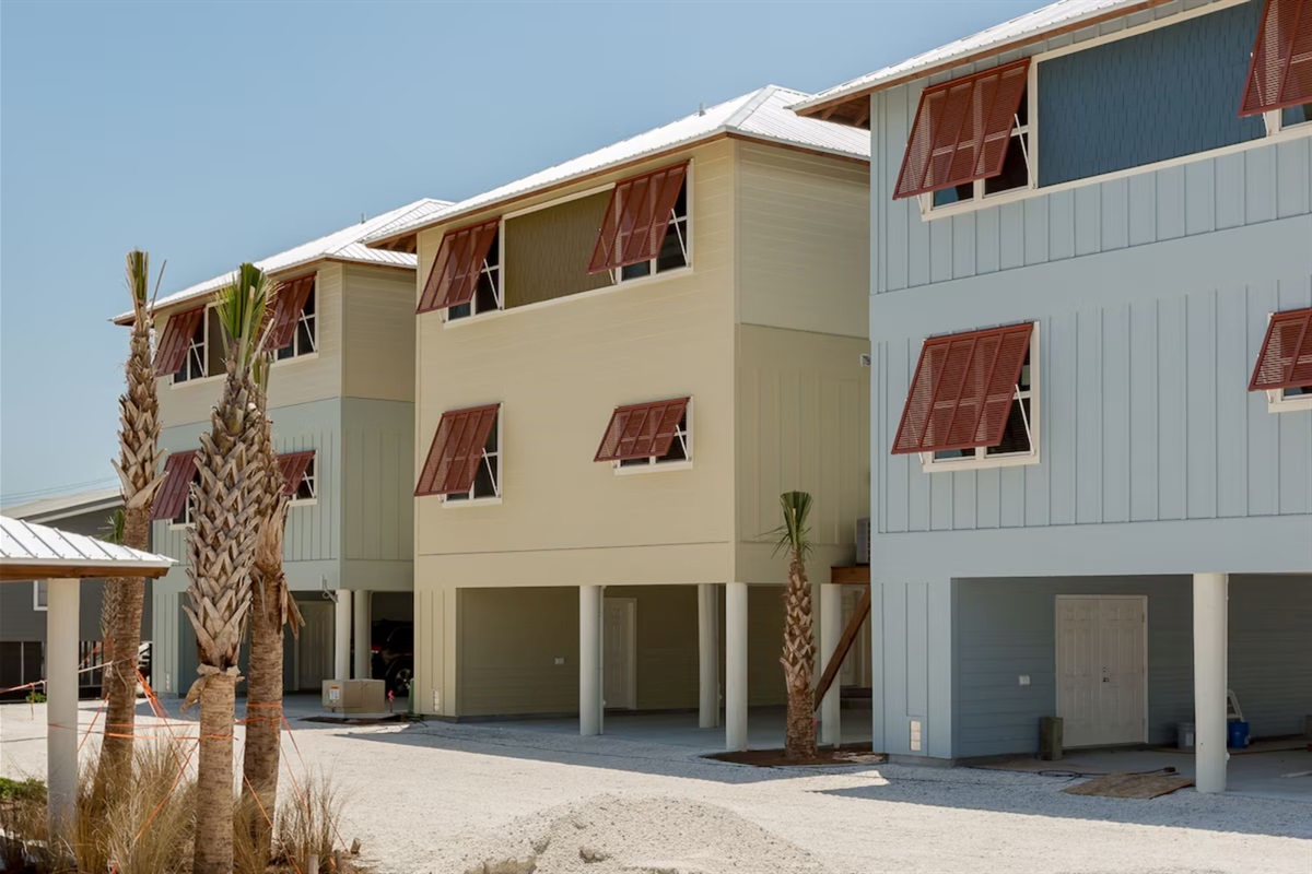 Parking available for 4 cars under the house