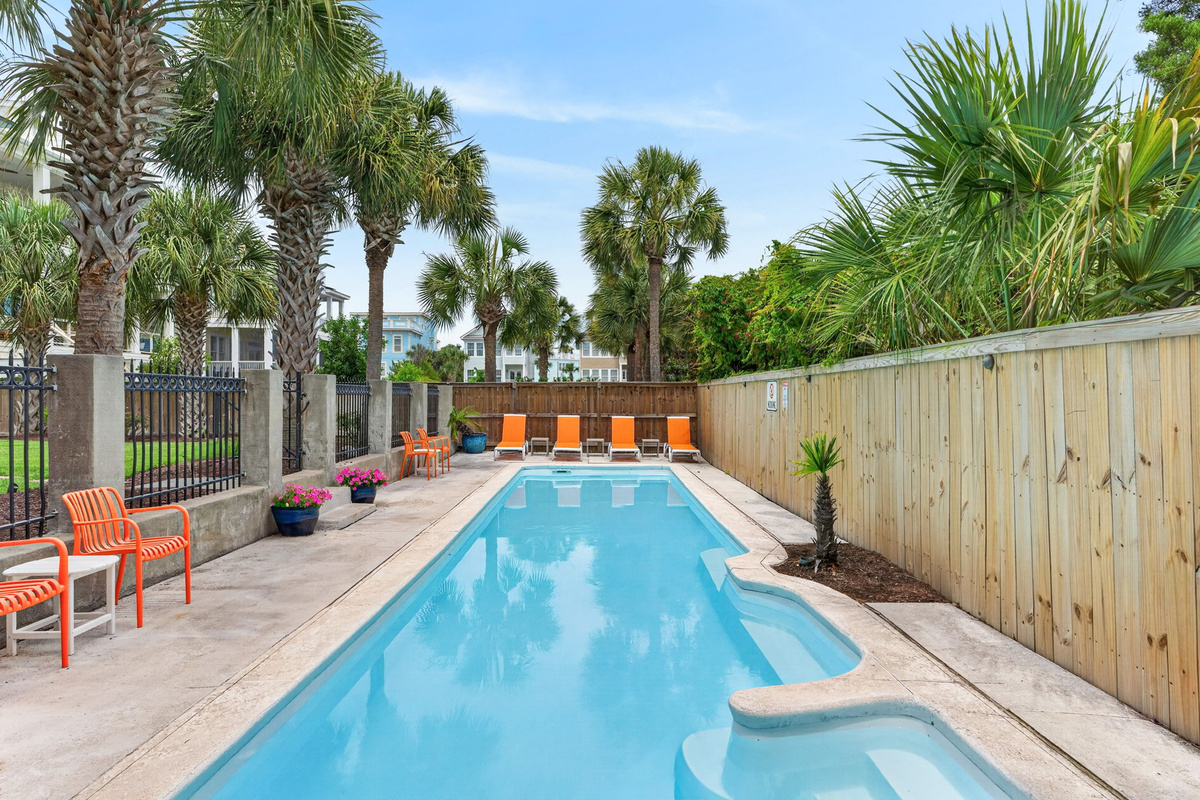 Pool | Twin Palms | 914 Carolina Blvd | Isle of Palms, SC | IOP Escapes