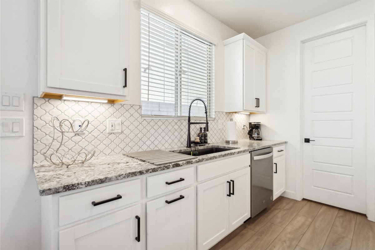 Running Deer Getaway | 3 Bed + Office • 2 Bath — Running Deer Getaway | 3 Bed + Office • 2 Bath, Surprise, Arizona — photo 16
