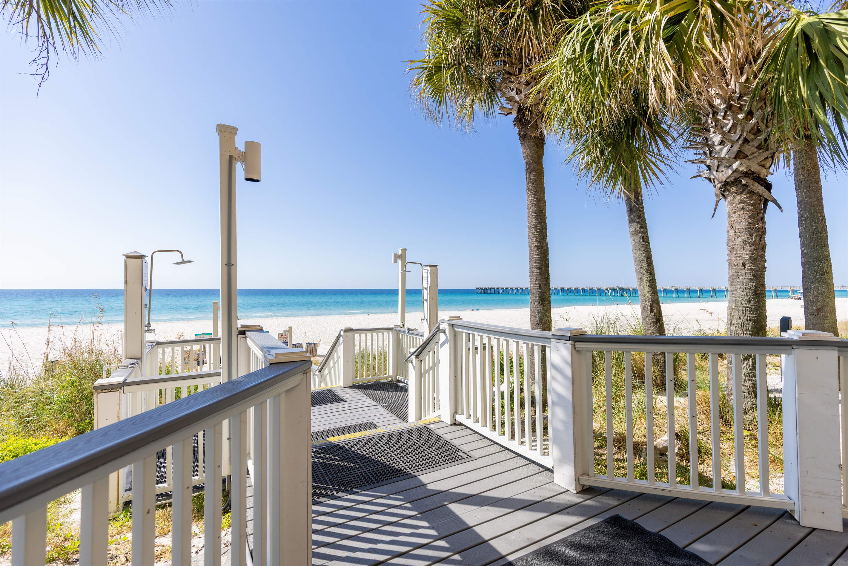 Calypso Boardwalk/Showers