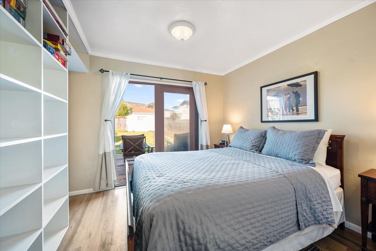 Bedroom #2- Queen bed