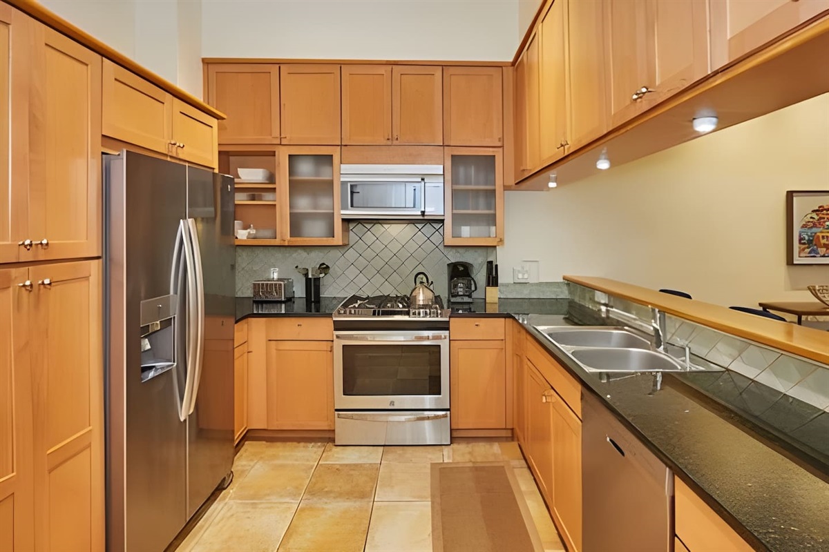 Full Kitchen