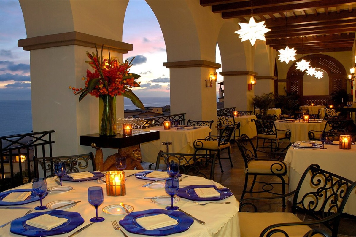 Dining at Pueblo Bonito Sunset while staying at the Rose, Vacation Travel Exclusives