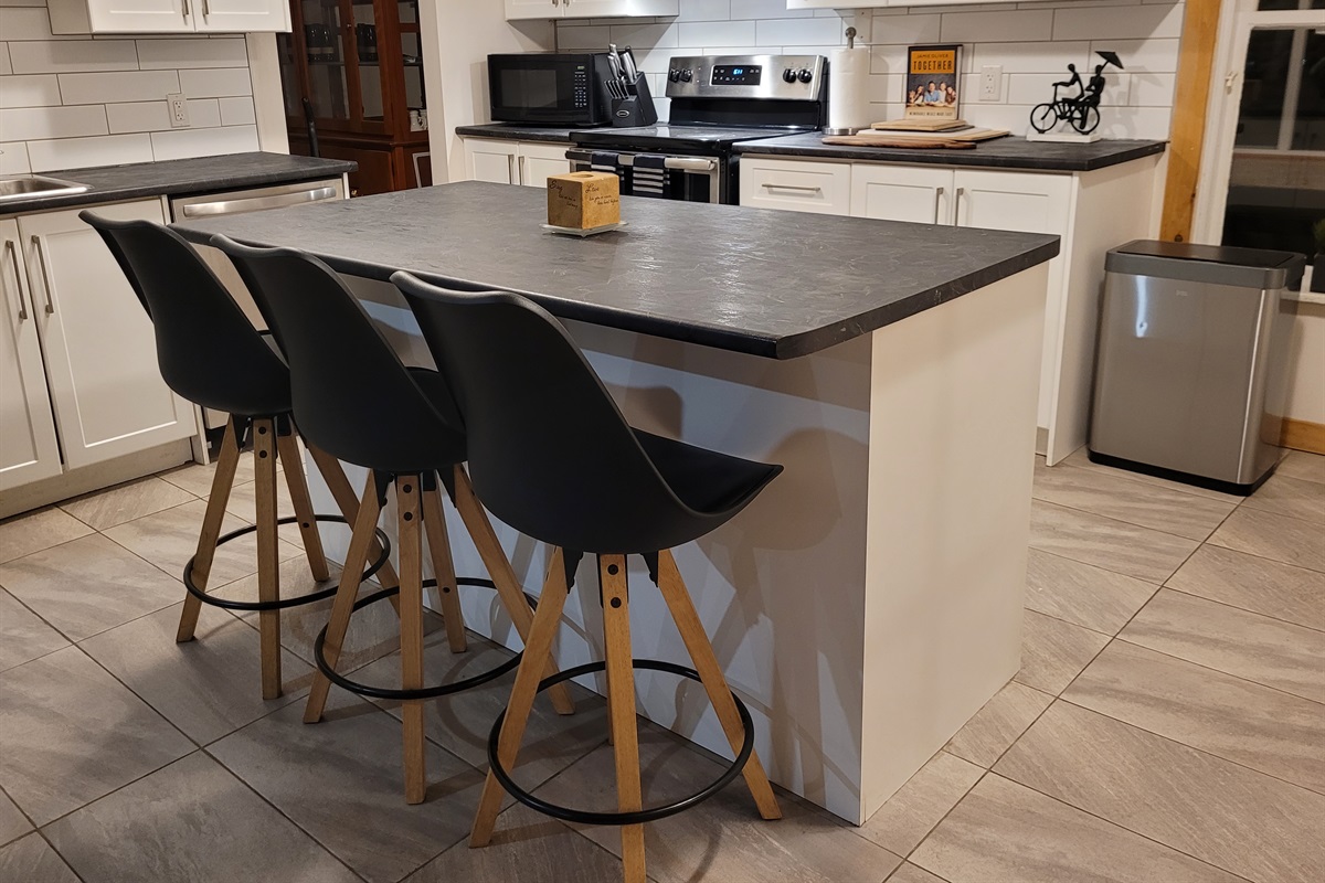 Kitchen island seating area