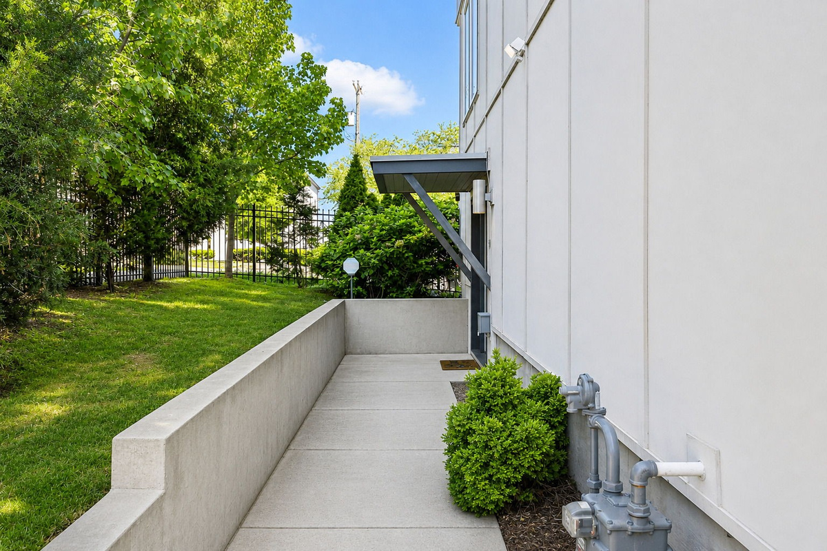 Front door entry and exit is easy and well-lit.
