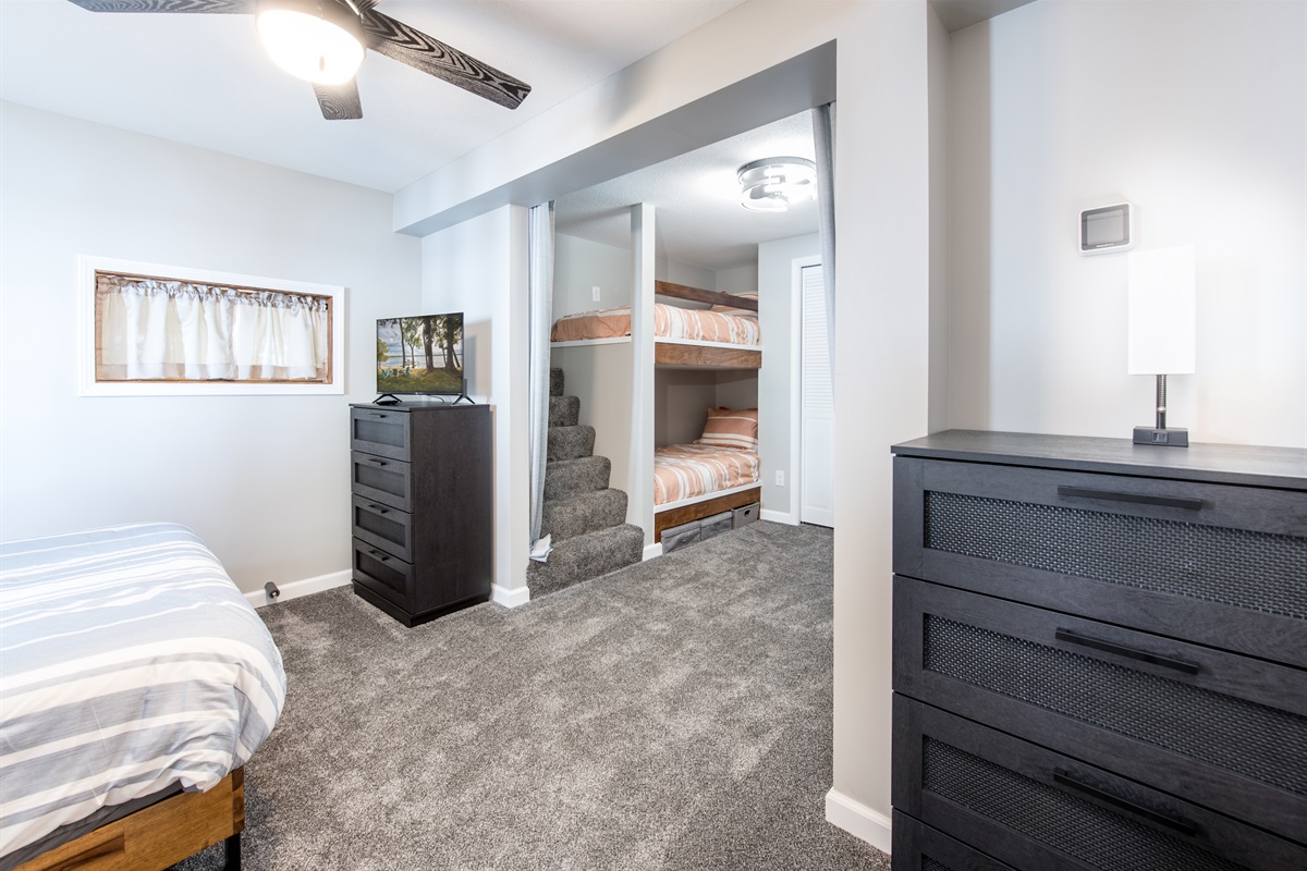 Bedroom 4 sleeps 6