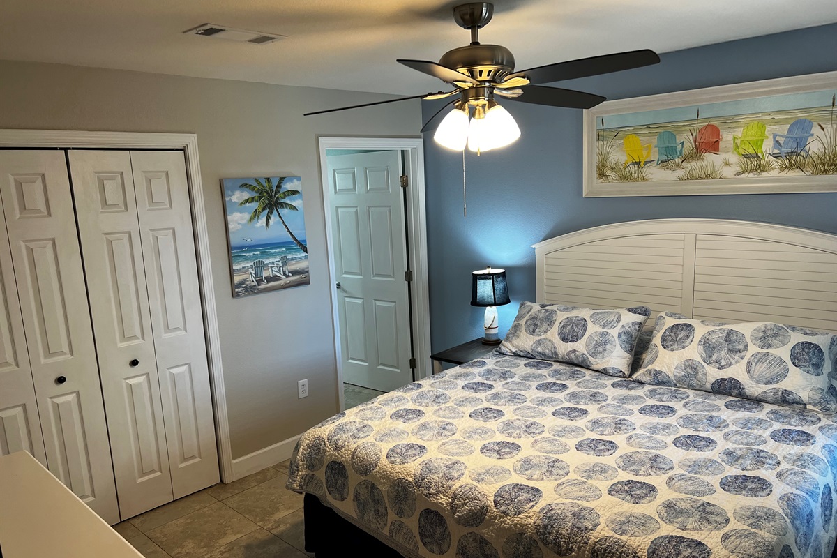 Master Bedroom with en-suite Bathroom