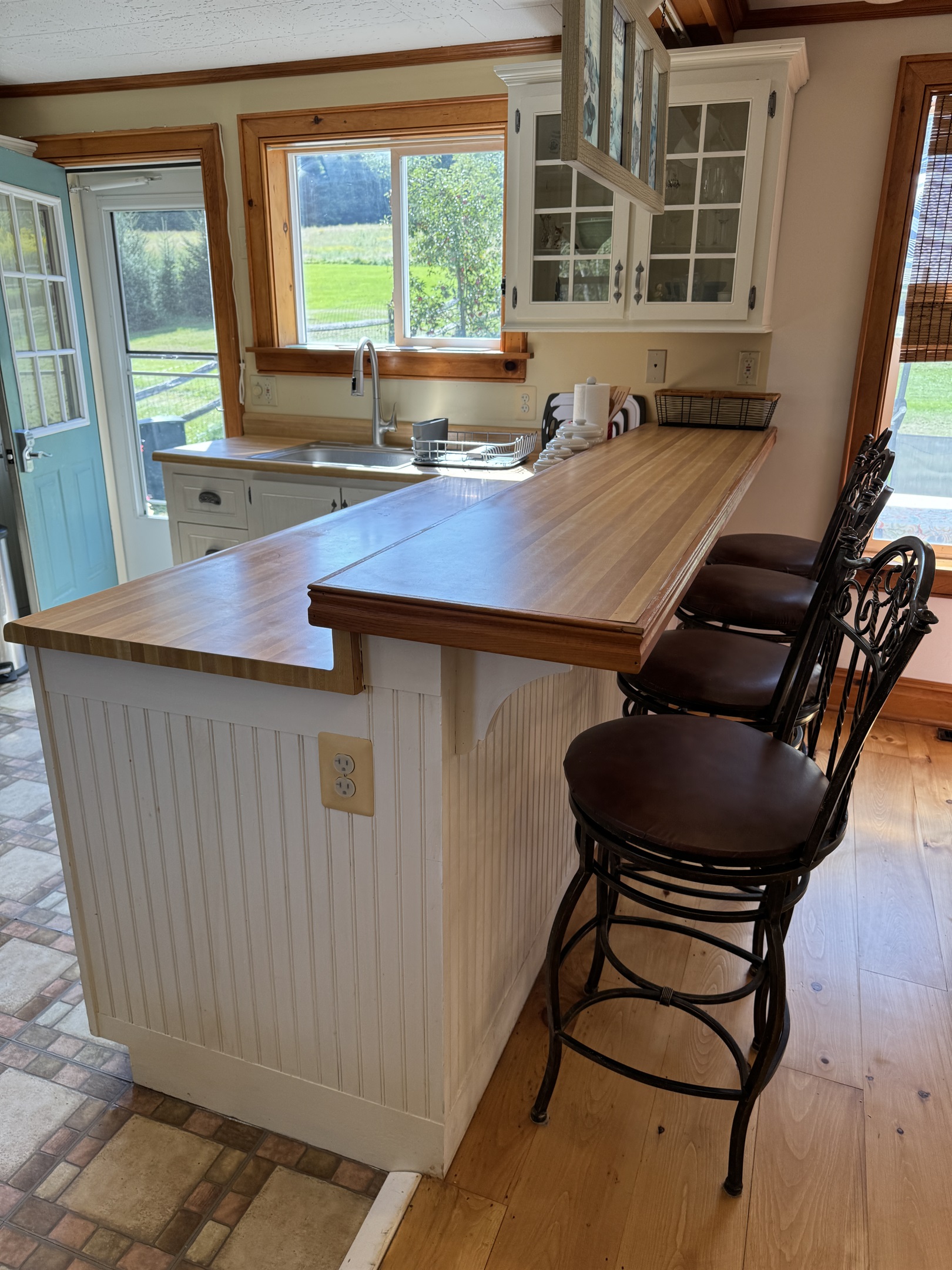 Breakfast bar and kitchen prep area