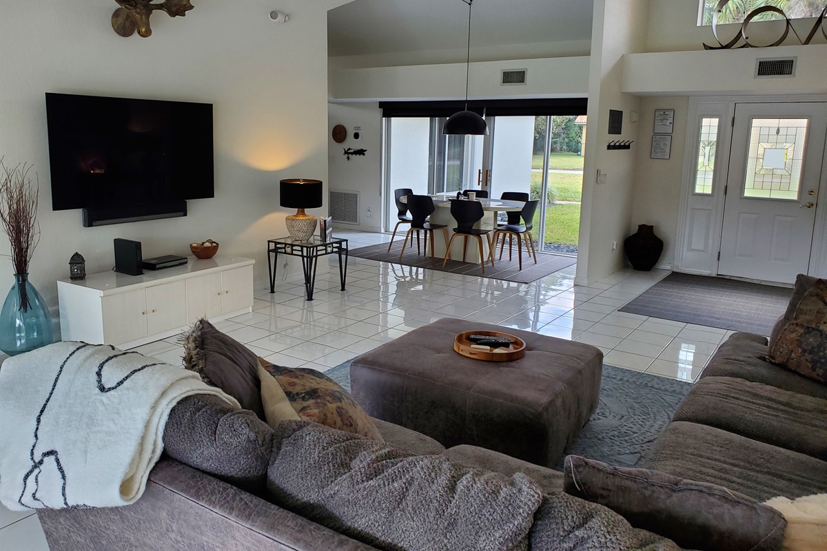 Living room and smart TV 