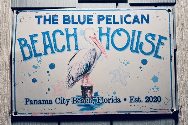Blue Pelican Beach House Logo