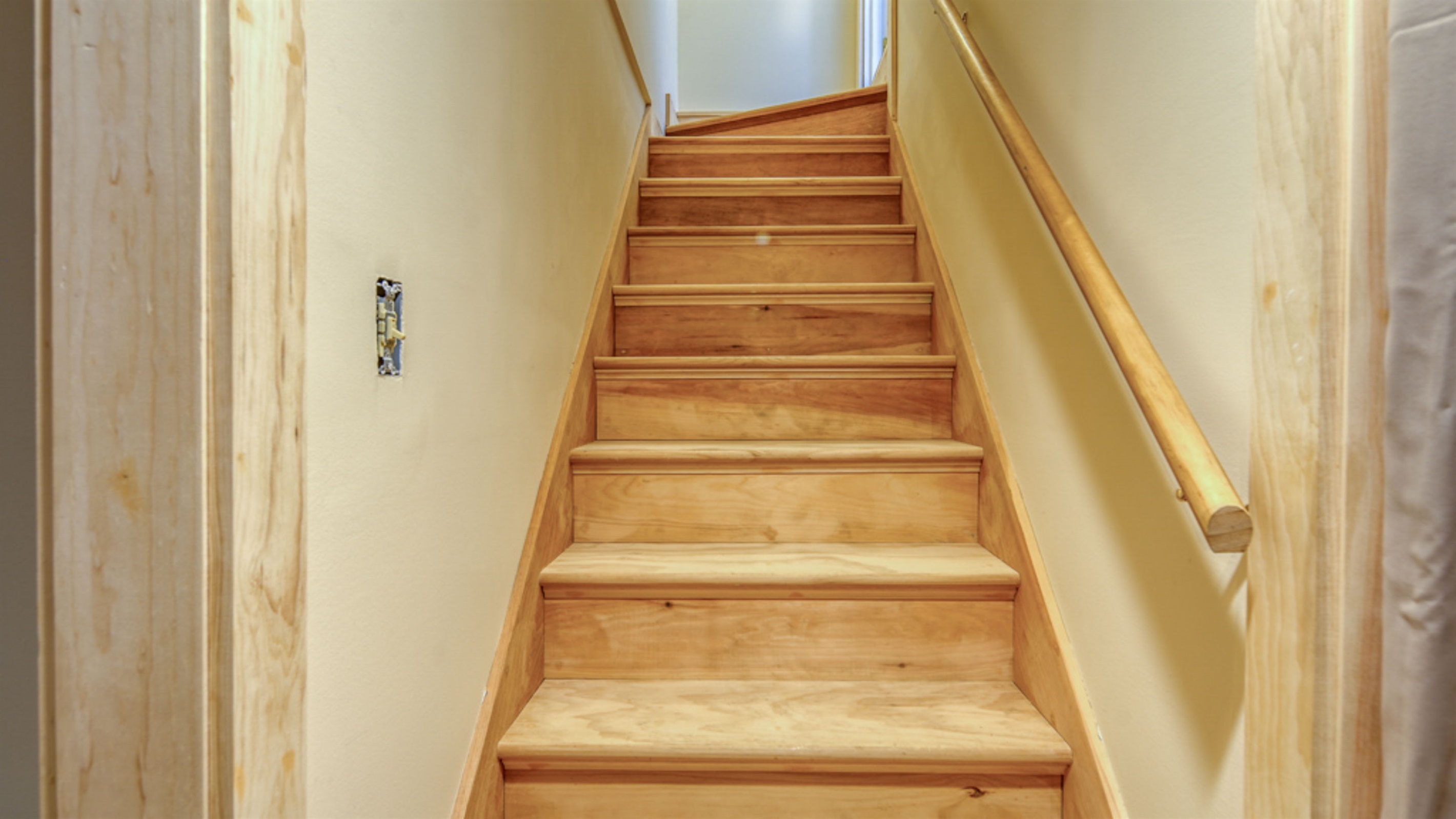 Stairs to bedroom 4