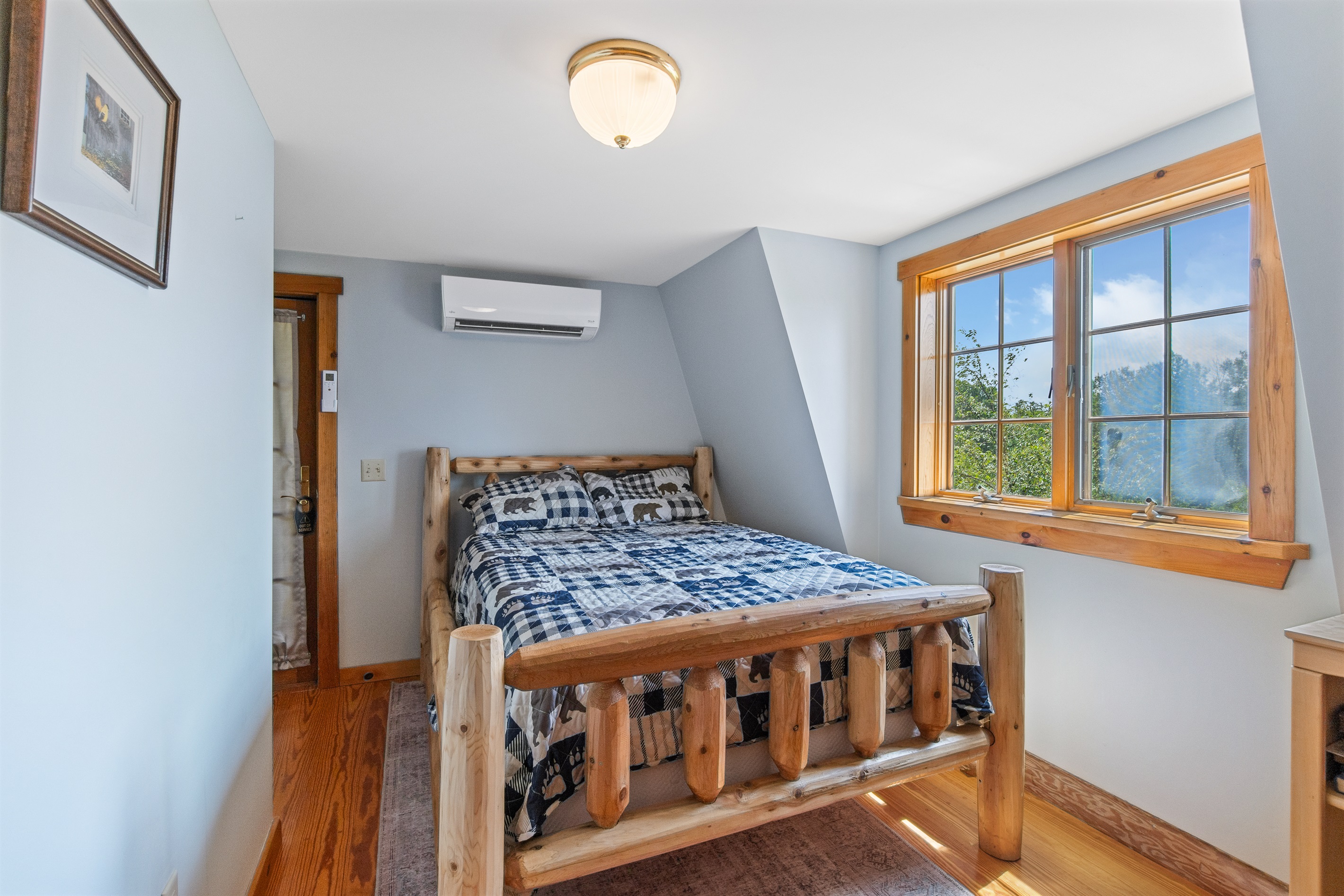 Full Size Bedroom