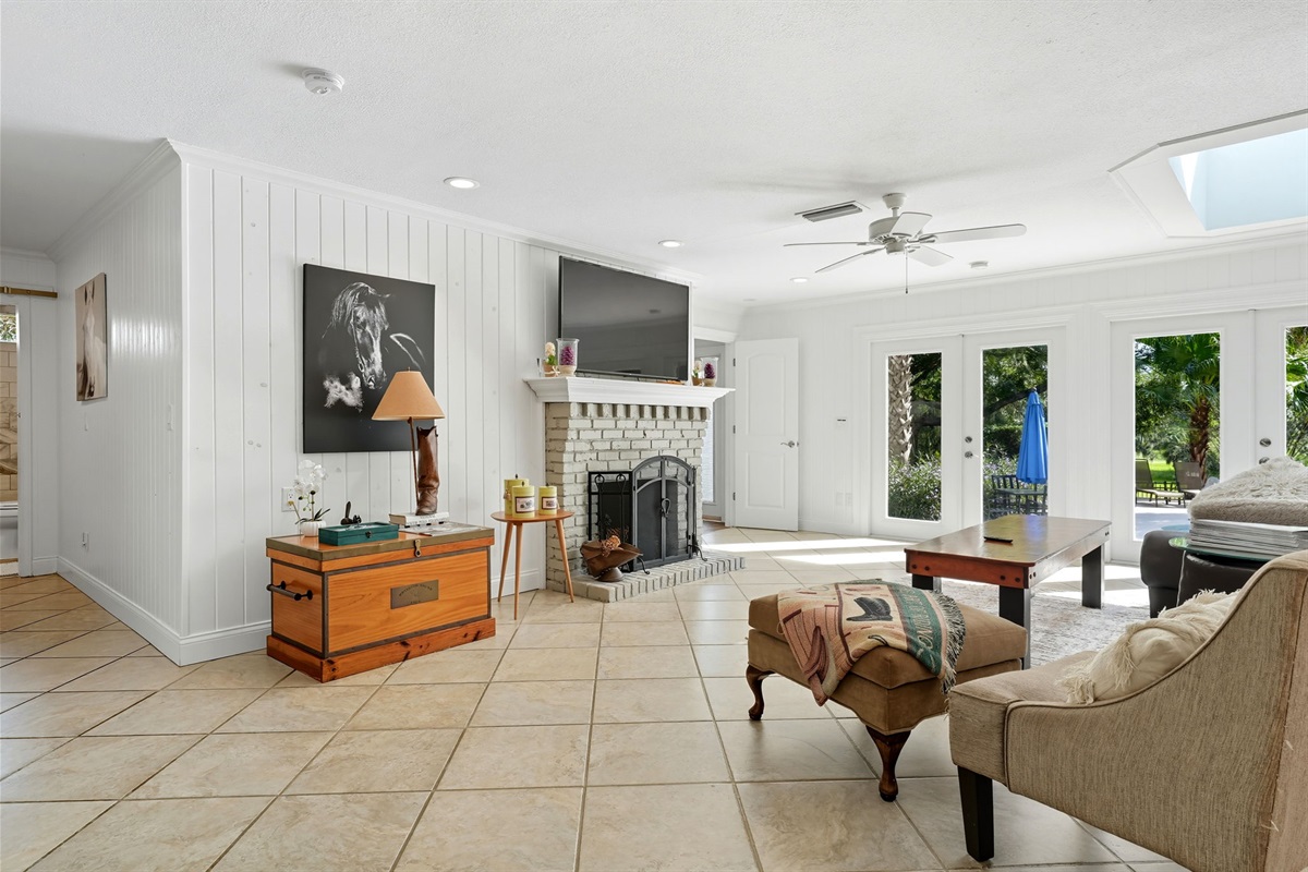 a54059f8bd884a52bb3978303e5c0bd4 Large Ocala vacation rental