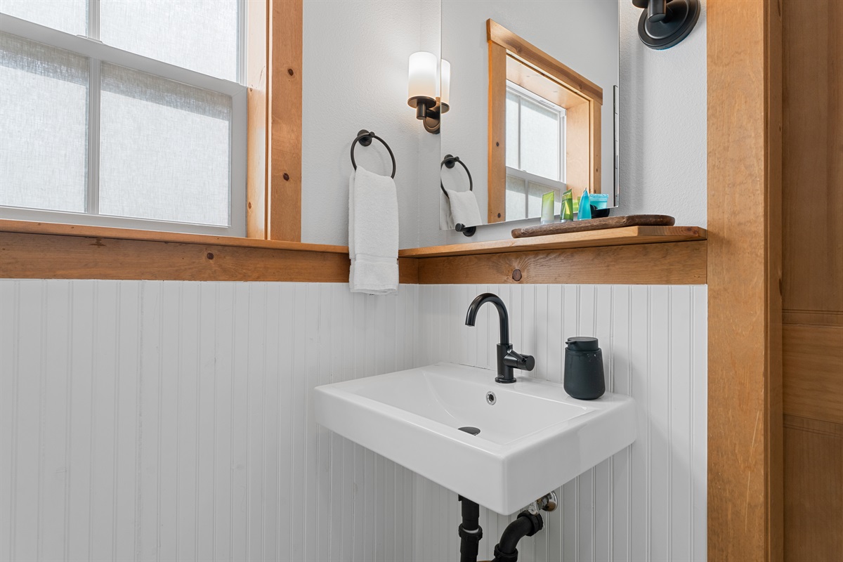 Main Floor Queen Ensuite