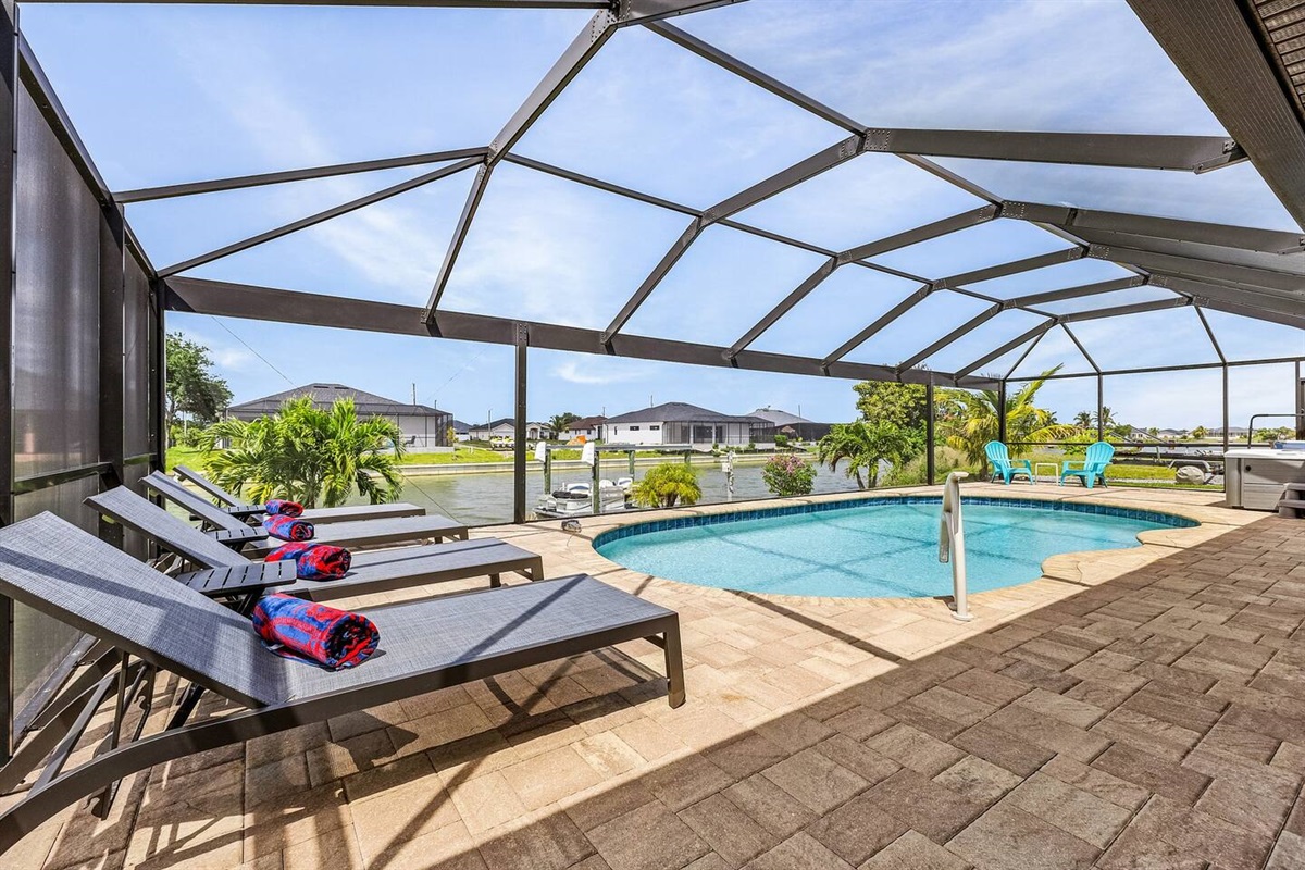 Experience the breathtaking water view while basking in the sun!