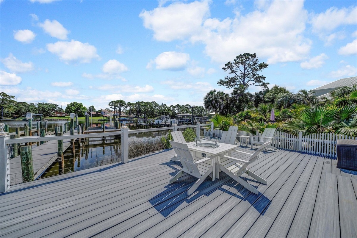 Private Deck