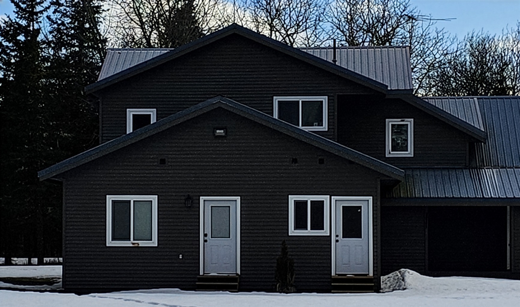 Outside Entrance (Apartment entrance is on left and there is a back entrance)