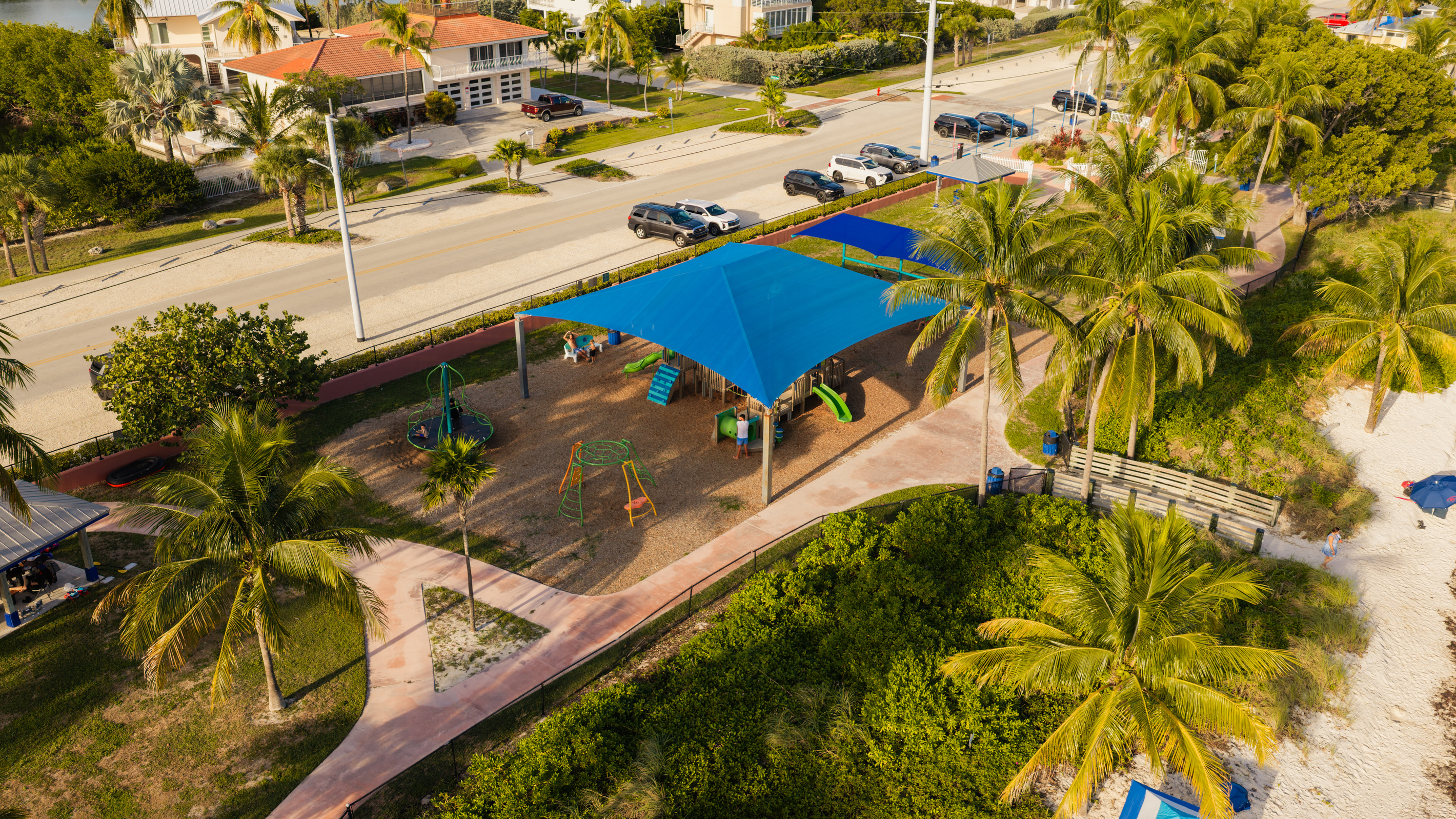 Two blocks from Sombrero beach.