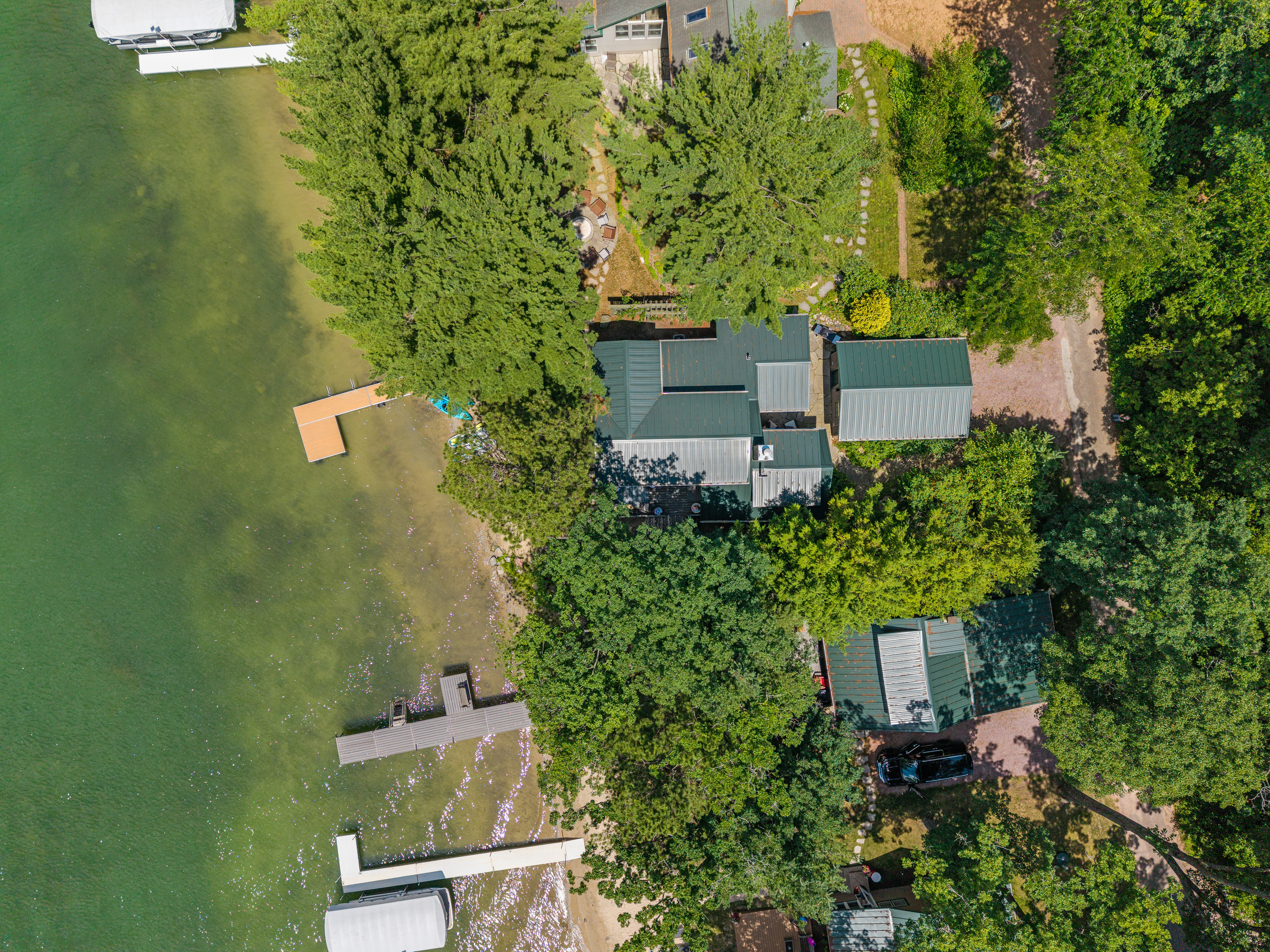 Surrounded by nature, this beautiful lake provides the perfect backdrop for swimming, paddling, fishing, and unforgettable sunsets.