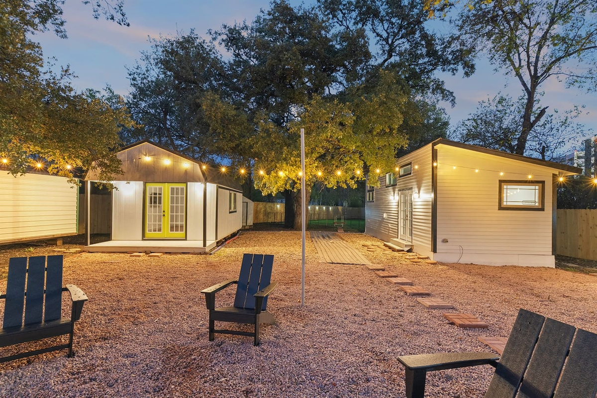 Unwind Beneath the Glow of String Lights & Stars