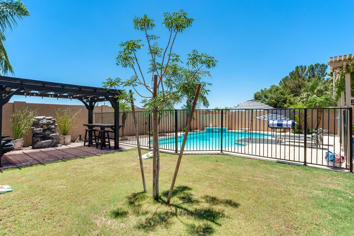 Peoria Home with Heated Pool + Hot Tub — Peoria Home with Heated Pool + Hot Tub, Peoria, Arizona — photo 27