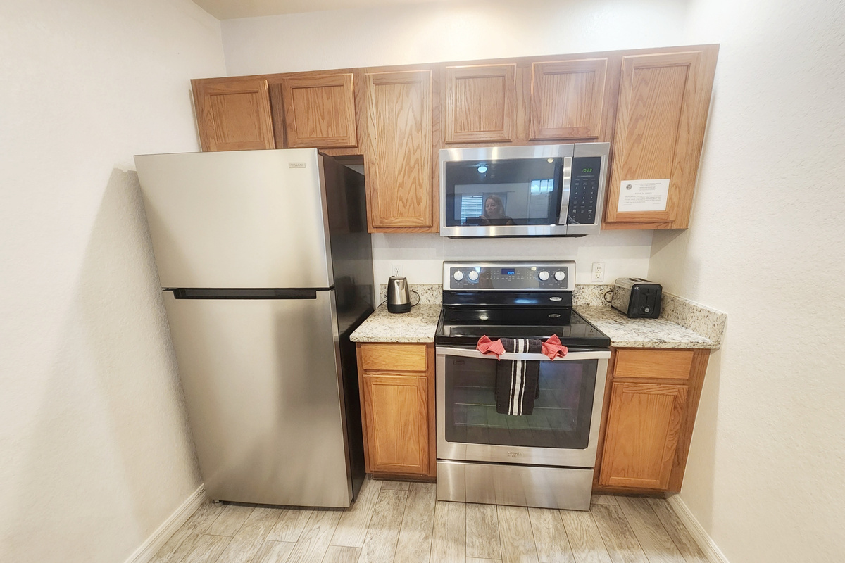 Fully Equipped Kitchen with Stainless Stee Appliances