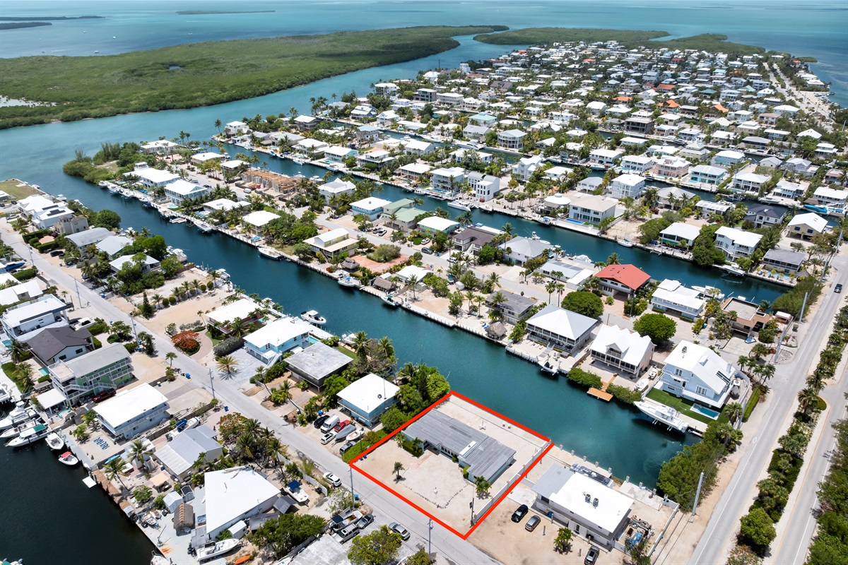 Immediate access to Florida Bay via Snake Creek