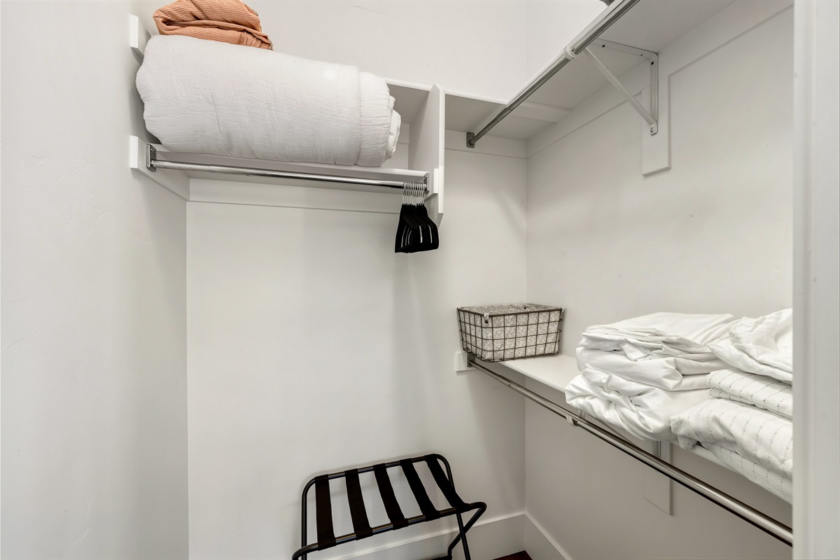 Queen Bedroom Closet