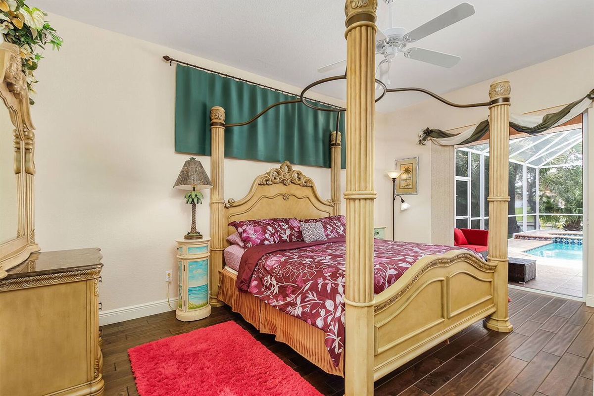 Villa Rosa - Primary Suite with access to the lanai and pool area 