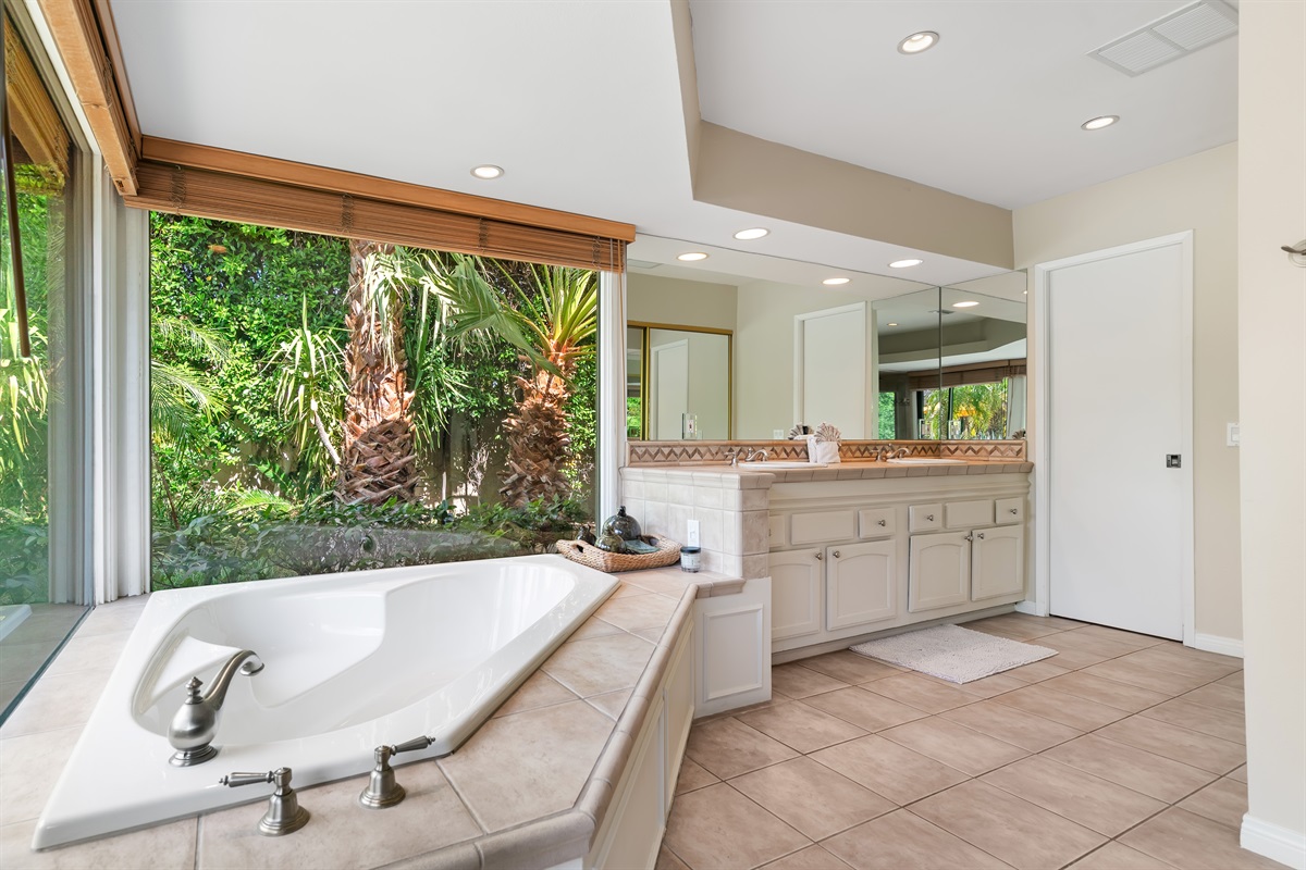 primary ensuite tub