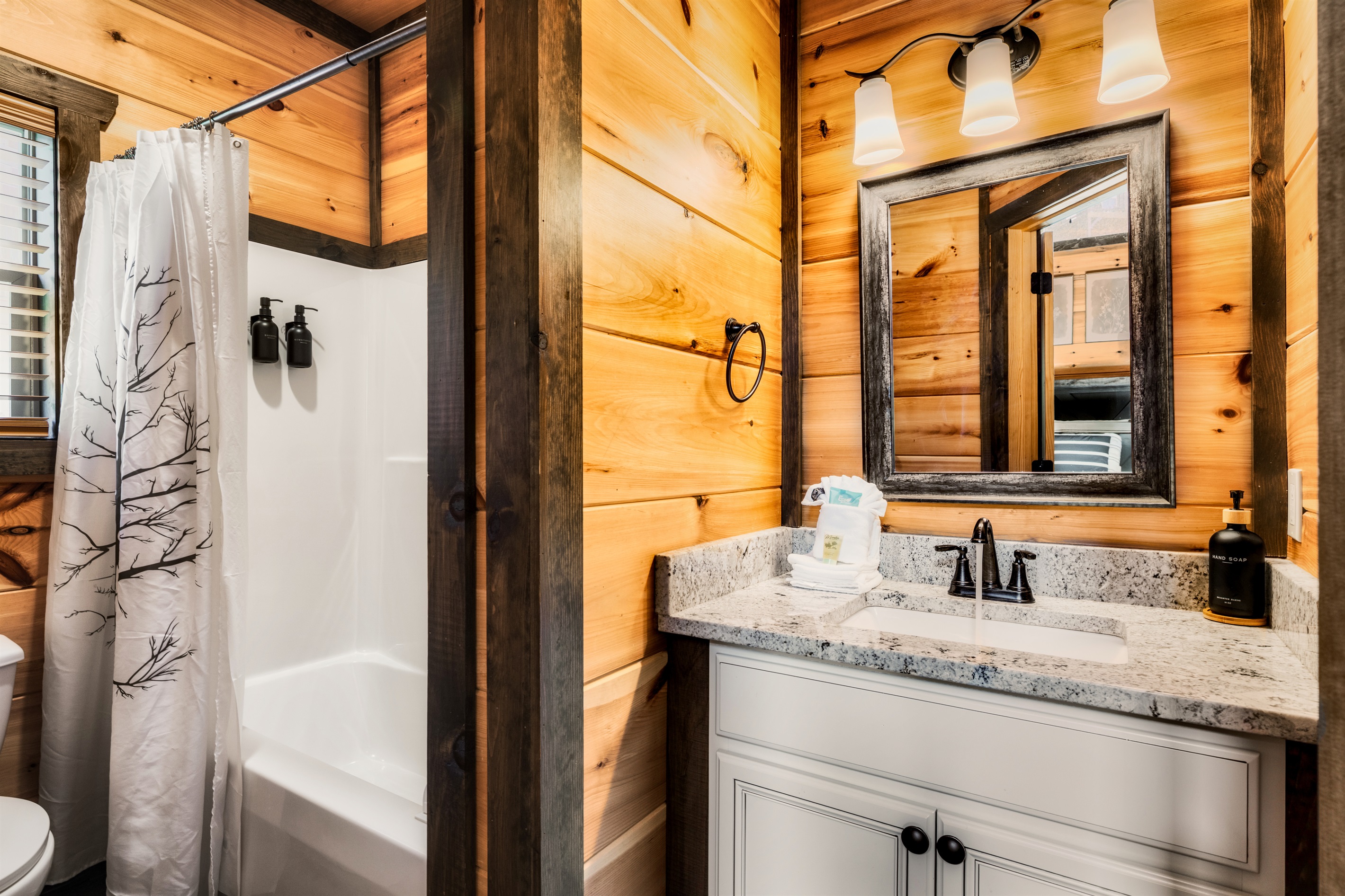 2nd Full Bathroom