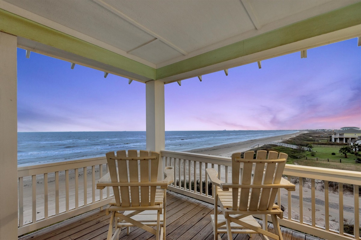a5d6b5475257465b88dbc8d4d82b7f71 Large | Beachhouse | Texas | TX | Vacation Homes | Galveston | Crystal Beach | Kokomo | Breezy Days | Beachfront Elegance | Sunrise Serenity | Southern Sands Property Management, LLC