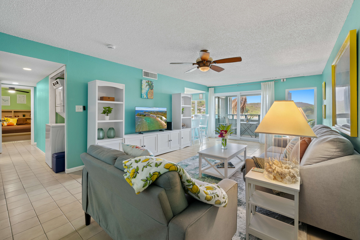 Comfortable island living with a bright, welcoming atmosphere.