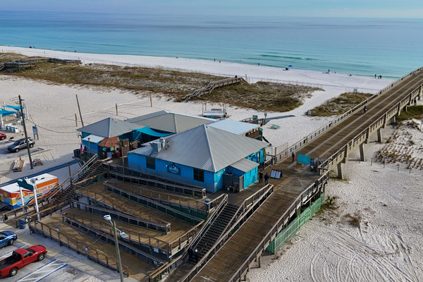 Winjammers at Navarre Beach Fishing Pier is a family favorite. Amazing views, great menu, and the coolest beach bar atmosphere. A must try!