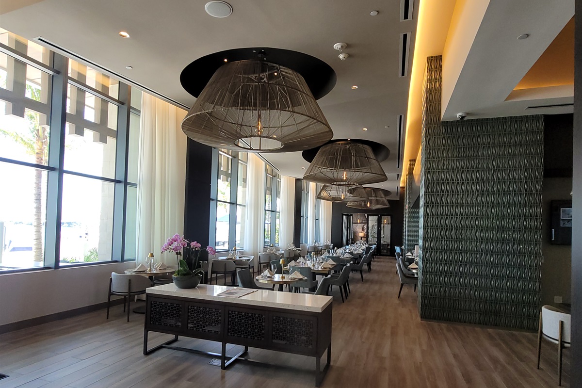 1st floor restaurant