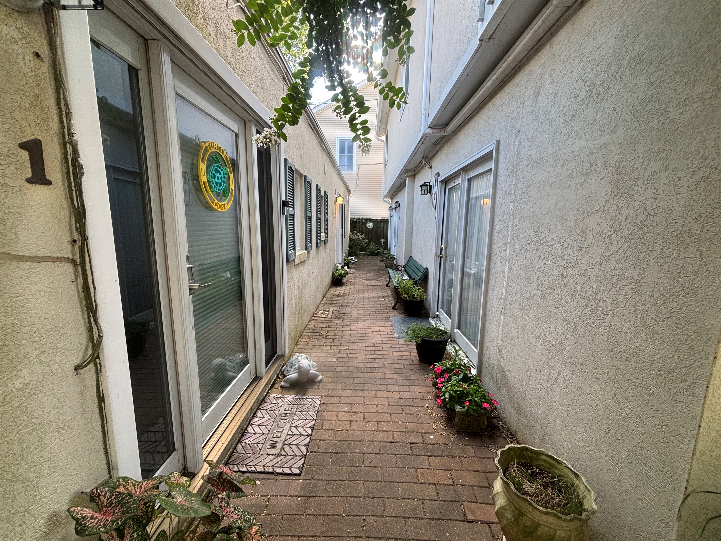 Turtle Cove Condo Lane